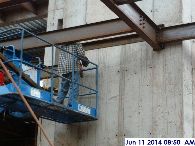 Installing steel angles for the decking at Elev. 7 (2nd Floor) Facing South-West (800x600)
